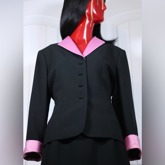 BLACK + PINK VINTAGE SKIRT SUIT - Picture 8 of 16